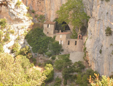 l'ermitage des gorges de galamus a saint paul de fenouillet