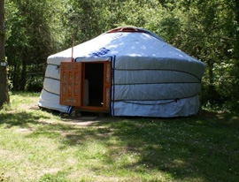 hébergement insolite dans les pyrénées en yourte durant les vacances